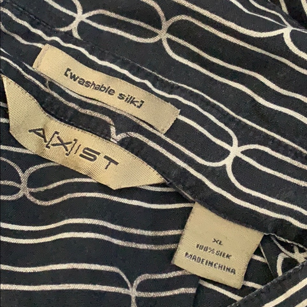 Silk Patterned Button Up - Picture 4 of 4